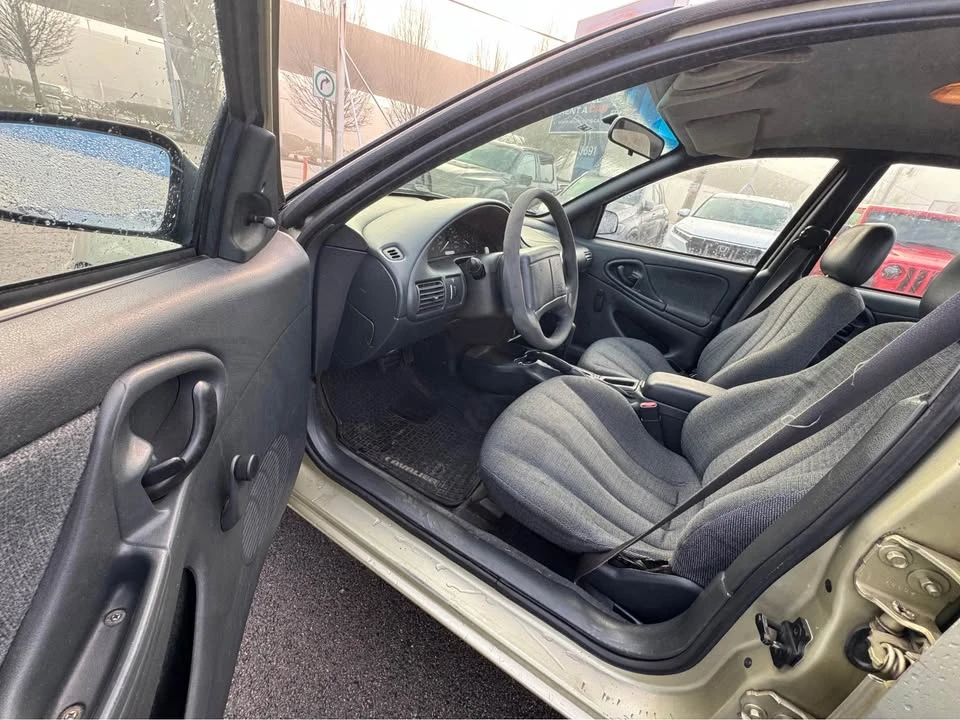 2002 Chevrolet Cavalier - Image 13 of 19