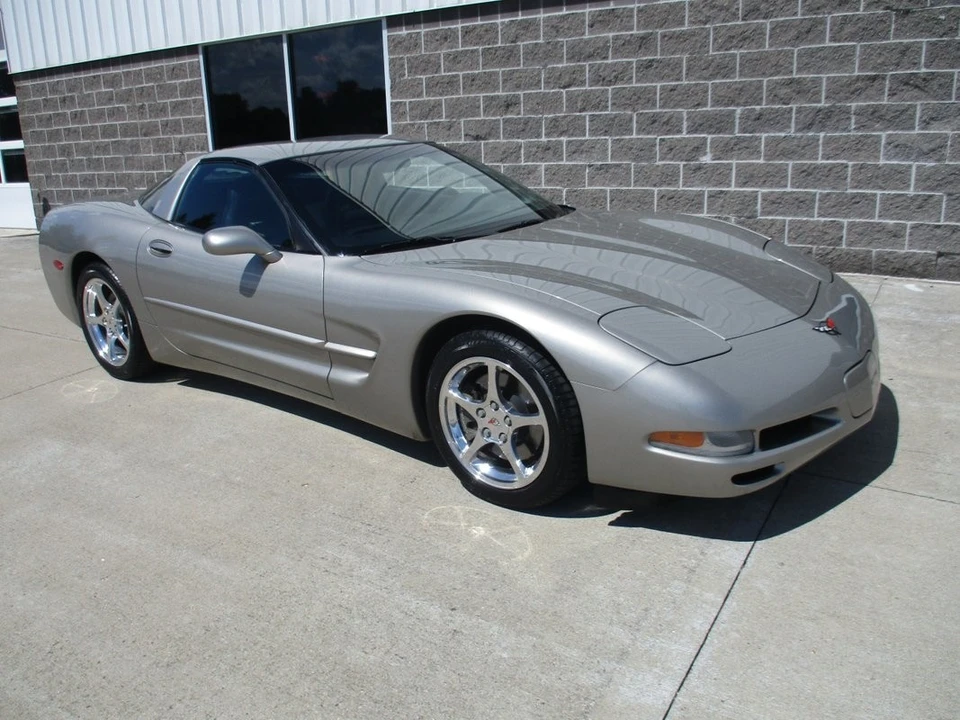 2002 Chevrolet Corvette C5 - Image 2 of 12