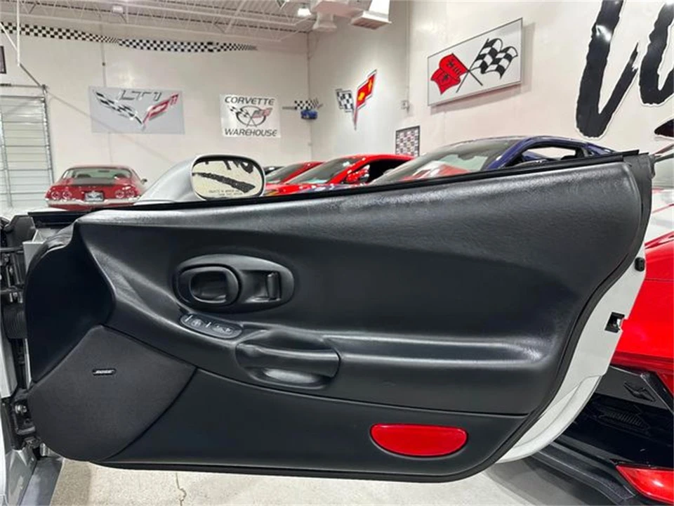 2002 Chevrolet Corvette C5 - Image 14 of 27