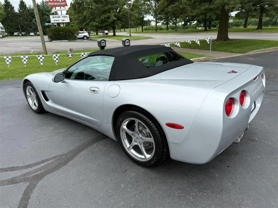 2002 Chevrolet Corvette C5 - Image 13 of 28