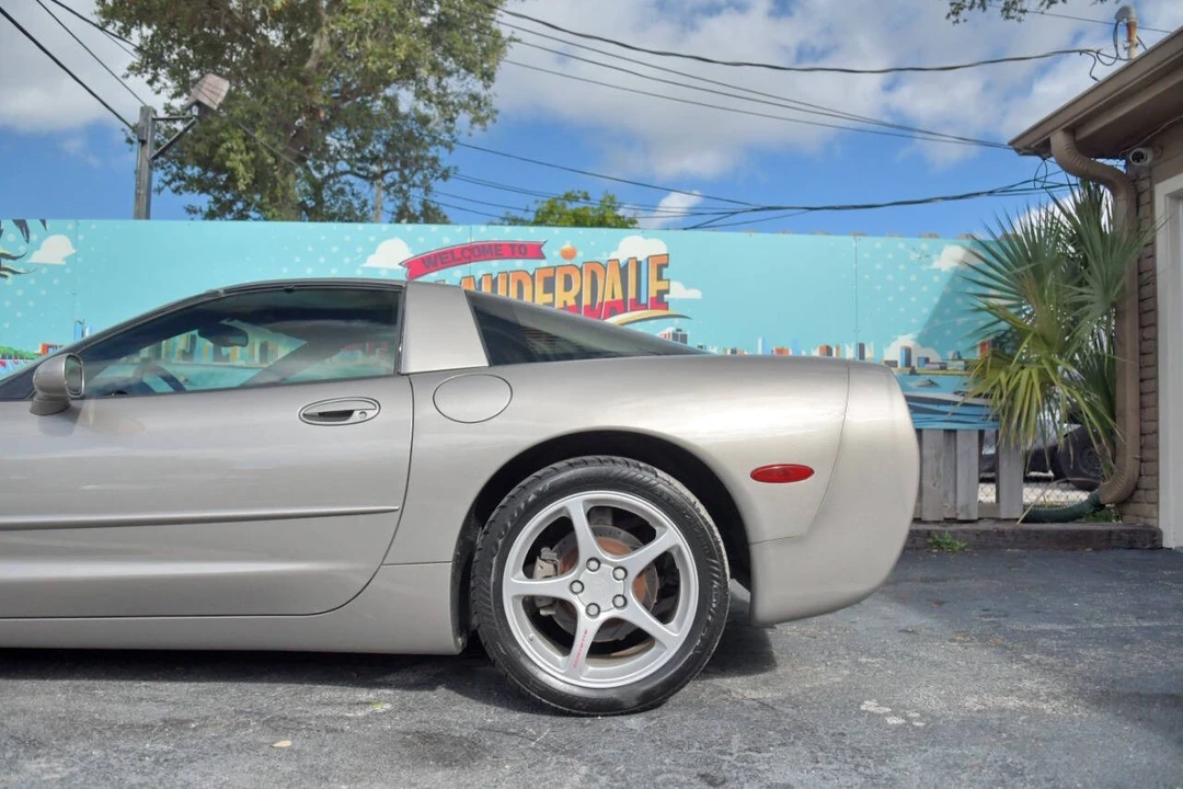 2002 Chevrolet Corvette C5 - Image 10 of 12