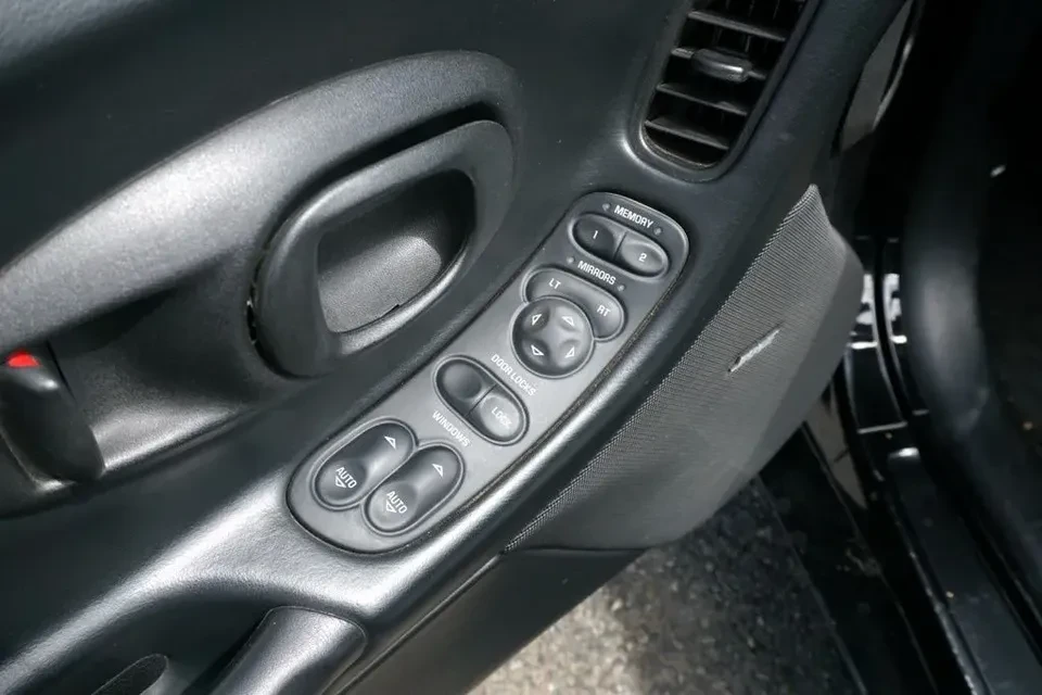 2002 Chevrolet Corvette C5 - Image 11 of 20