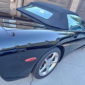 2002 Chevrolet Corvette Convertible 2D