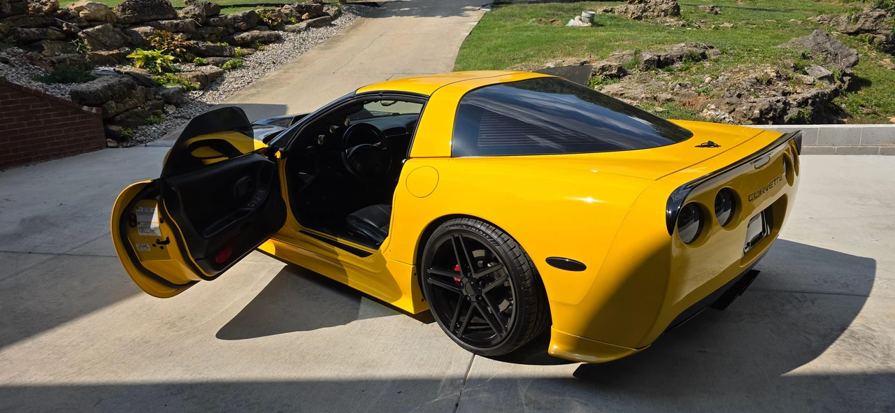 2002 Chevrolet Corvette - Image 18 of 31