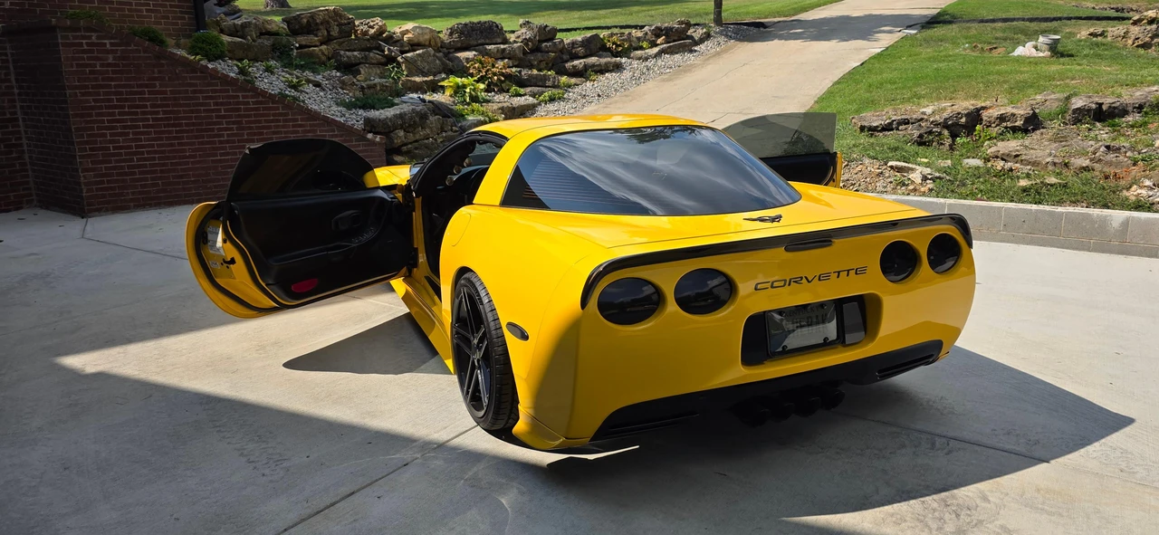 2002 Chevrolet Corvette - Image 19 of 31