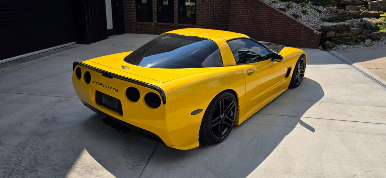 2002 Chevrolet Corvette - Image 10 of 31