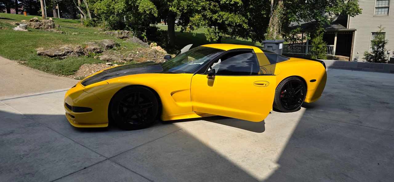 2002 Chevrolet Corvette - Image 16 of 31