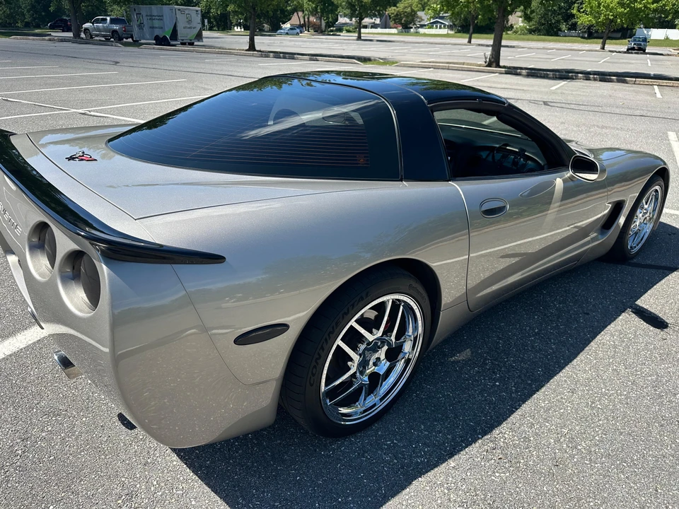 2002 Chevrolet Corvette - Image 10 of 31