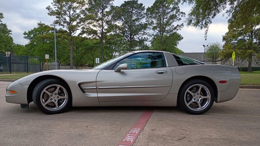 2002 Chevrolet Corvette C5 - Image 2 of 31