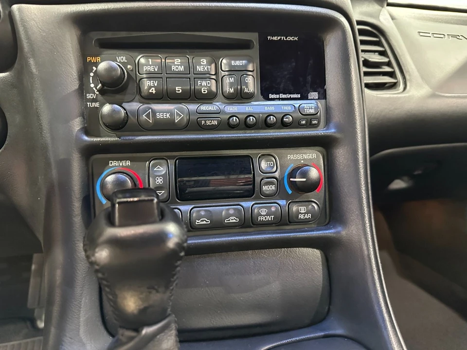 2002 Chevrolet Corvette C5 - Image 16 of 21