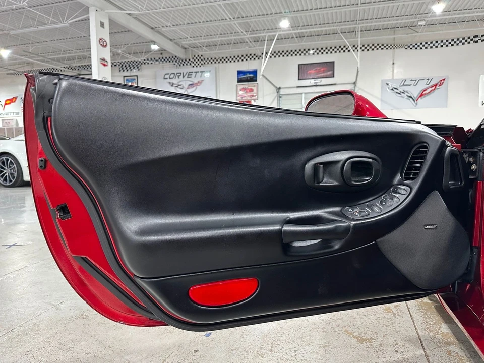 2002 Chevrolet Corvette C5 - Image 18 of 21