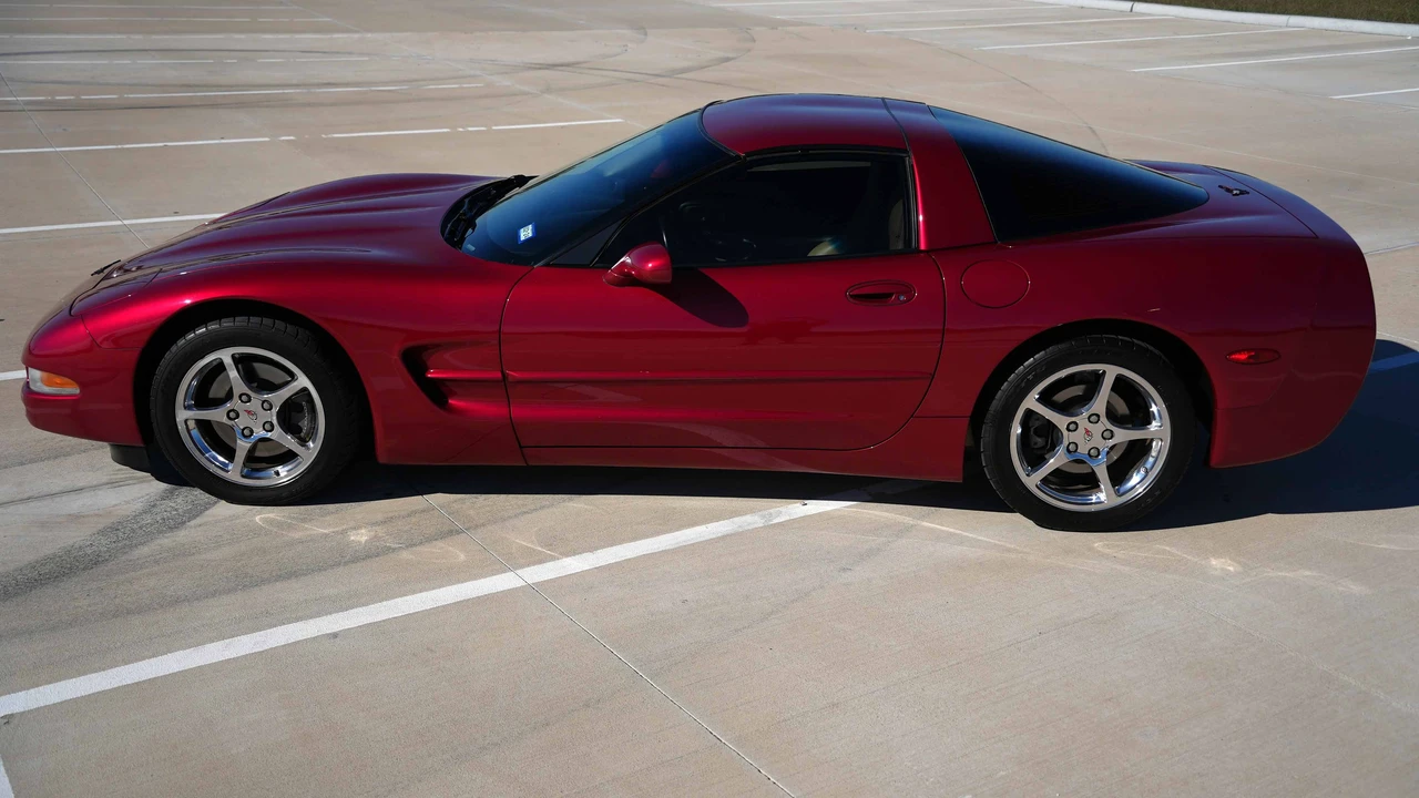 2002 Chevrolet Corvette C5 - Image 8 of 31