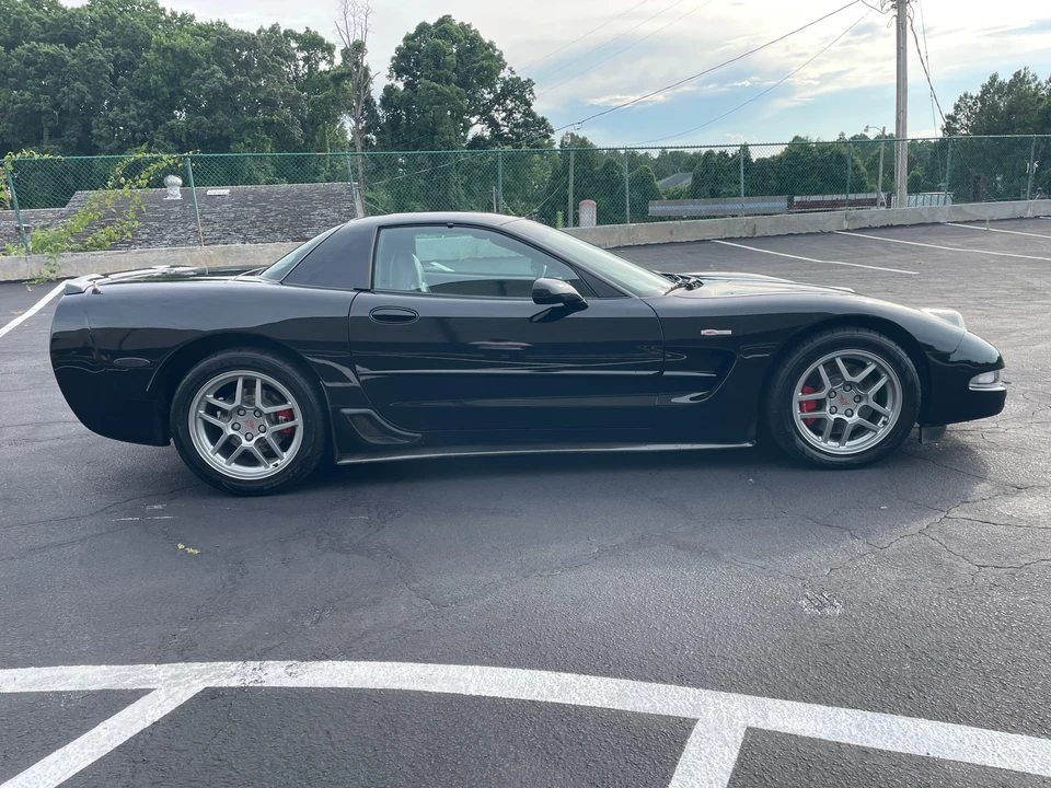 2002 Chevrolet Corvette C5 Z06 - Image 11 of 31
