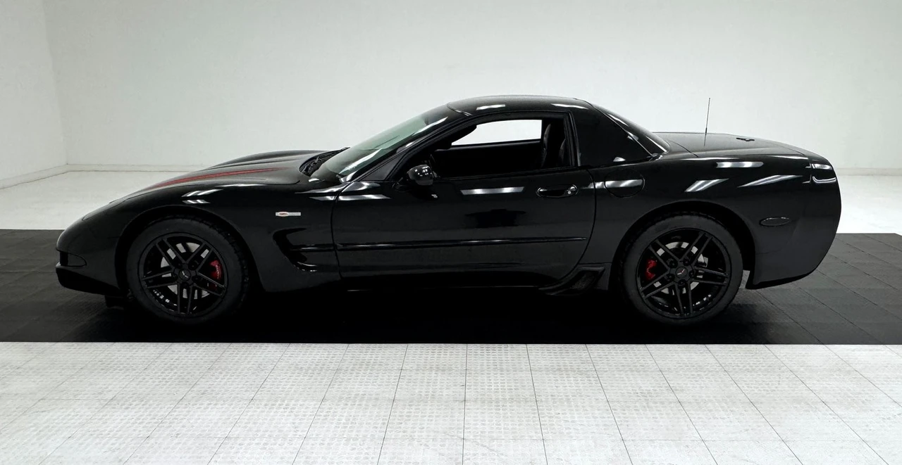 2002 Chevrolet Corvette C5 Z06 - Image 2 of 12