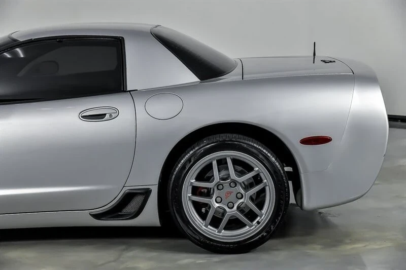 2002 Chevrolet Corvette C5 Z06 - Image 8 of 21
