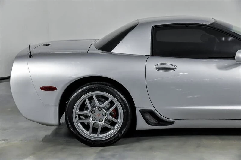 2002 Chevrolet Corvette C5 Z06 - Image 12 of 21