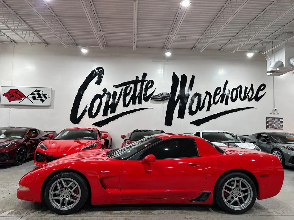 2002 Chevrolet Corvette - Image 2 of 11