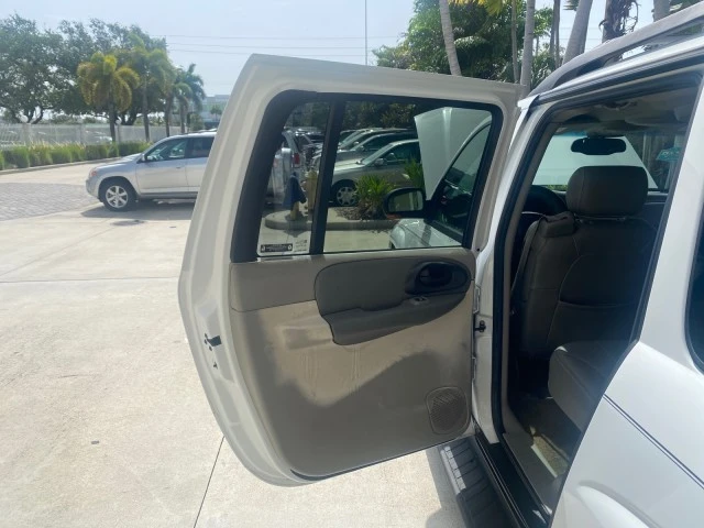 2002 Chevrolet Trailblazer - Image 14 of 21