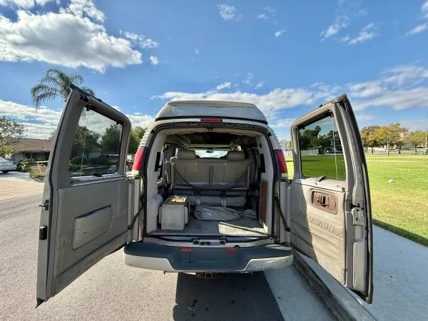 2002 Chevrolet Express - Image 15 of 15