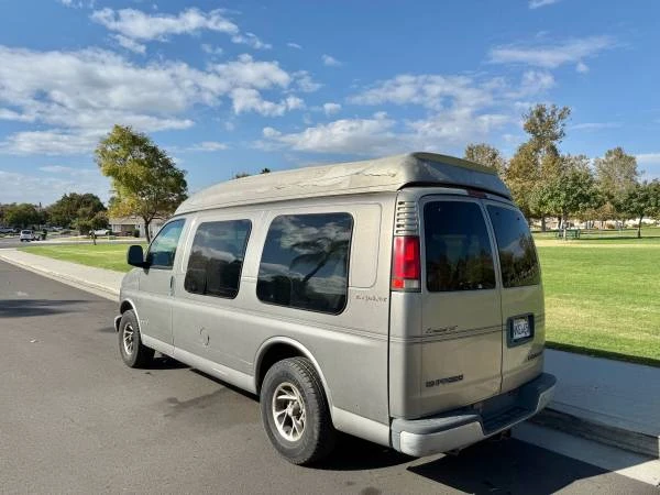 2002 Chevrolet Express - Image 5 of 15