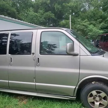 2002 Chevrolet Express 2500 Passenger LS Extended Van 3D