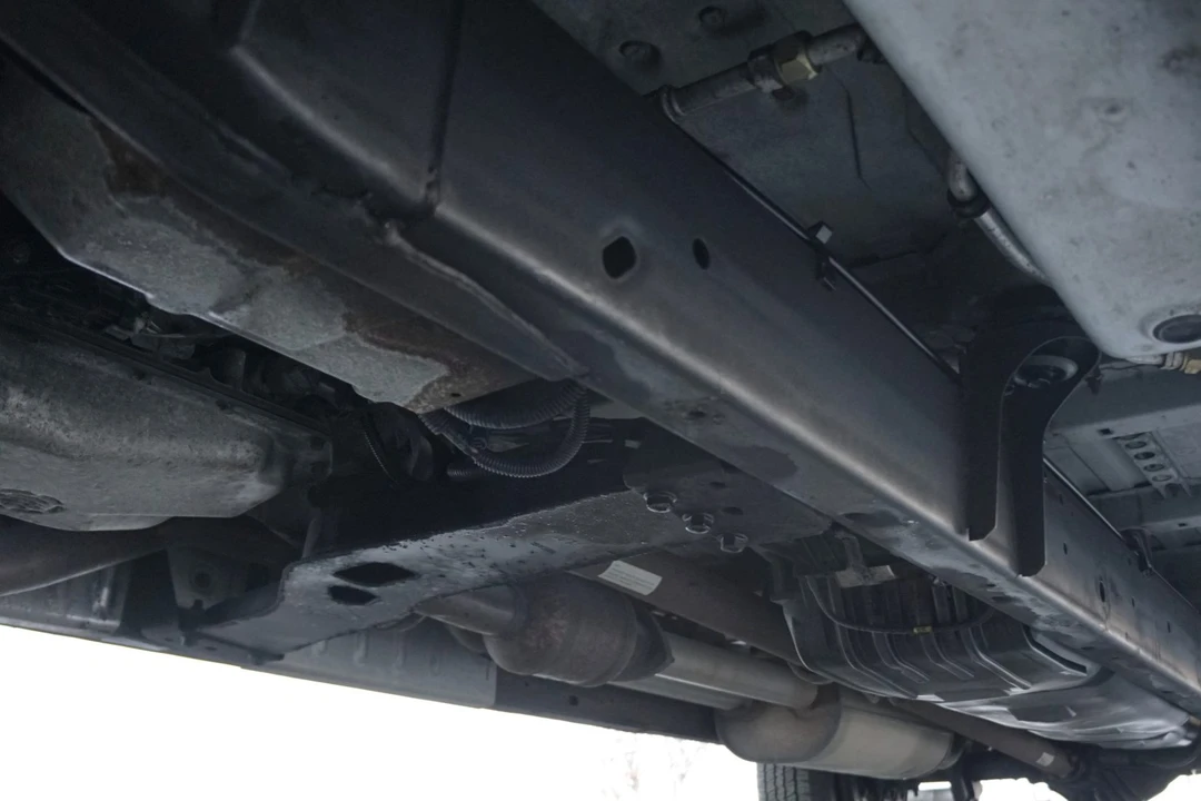 2002 Chevrolet Express - Image 7 of 7
