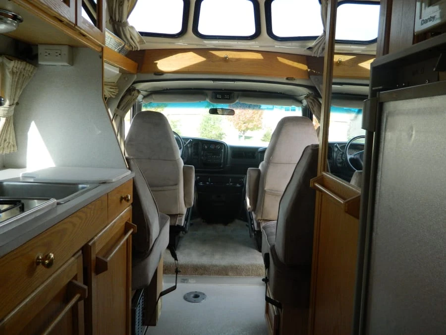 2002 Chevrolet Express - Image 6 of 7