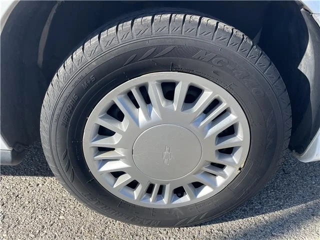 2002 Chevrolet Malibu - Image 10 of 21