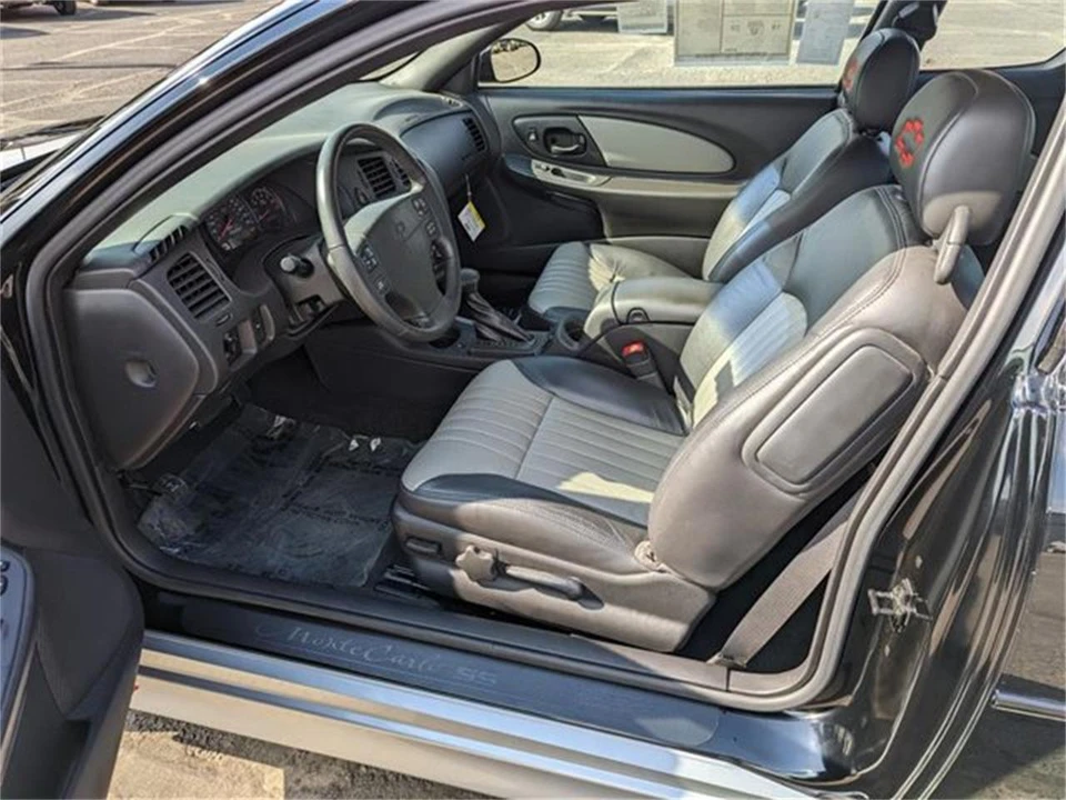 2002 Chevrolet Monte Carlo 6th Gen - Image 24 of 31