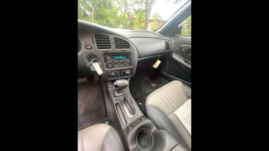 2002 Chevrolet Monte Carlo 6th Gen - Image 6 of 12