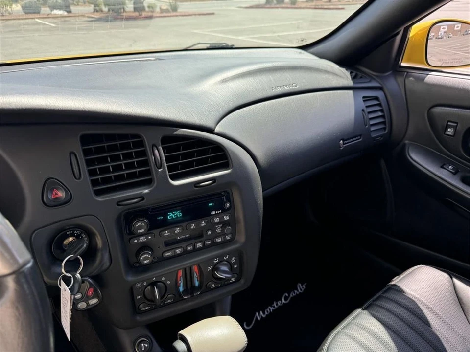 2002 Chevrolet Monte Carlo 6th Gen - Image 13 of 31