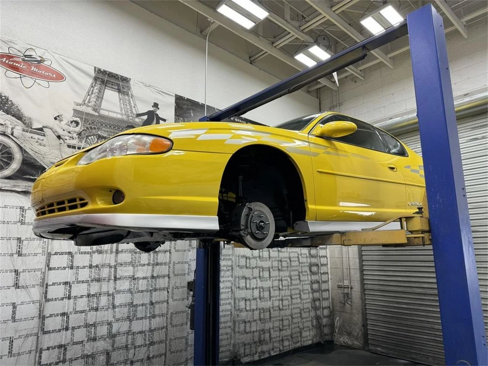 2002 Chevrolet Monte Carlo 6th Gen - Image 24 of 31
