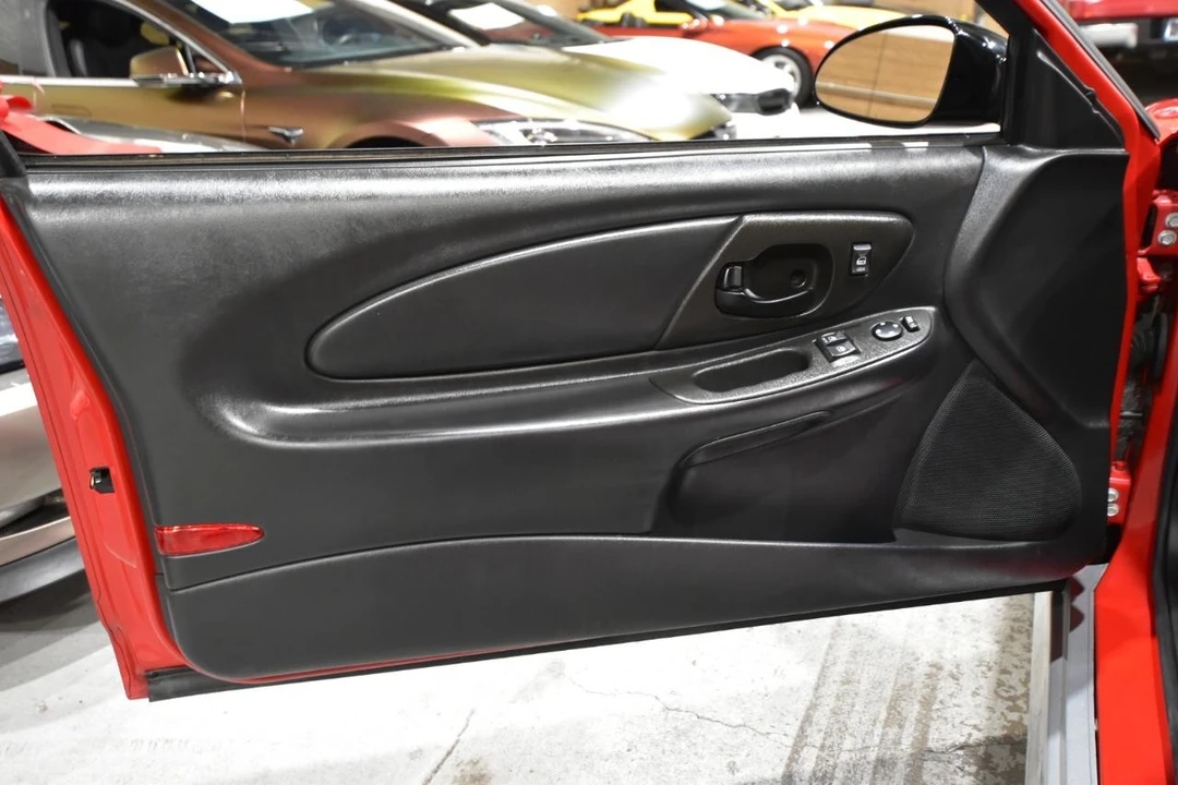 2002 Chevrolet Monte Carlo 6th Gen - Image 10 of 31