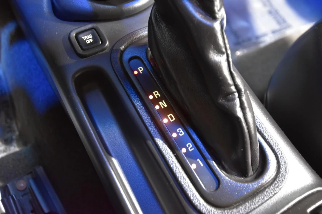 2002 Chevrolet Monte Carlo 6th Gen - Image 20 of 31