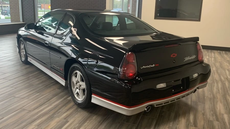2002 Chevrolet Monte Carlo 6th Gen - Image 3 of 18