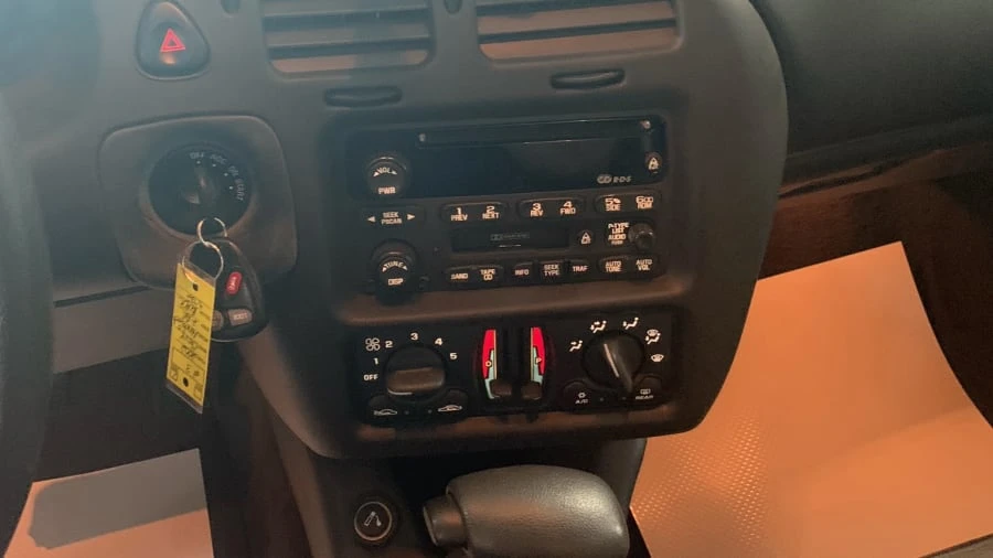 2002 Chevrolet Monte Carlo 6th Gen - Image 8 of 18