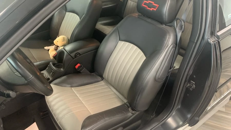 2002 Chevrolet Monte Carlo 6th Gen - Image 5 of 18