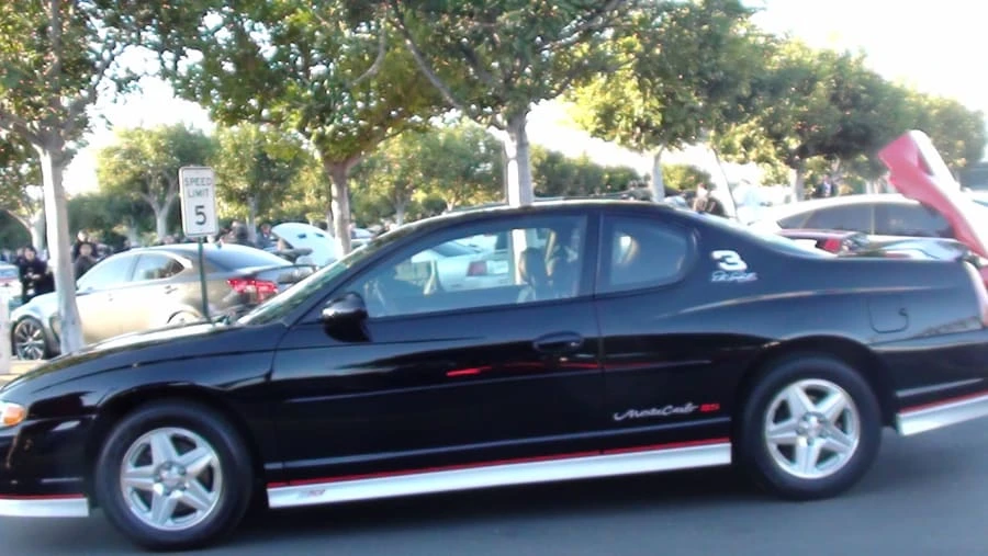 2002 Chevrolet Monte Carlo 6th Gen - Image 2 of 3