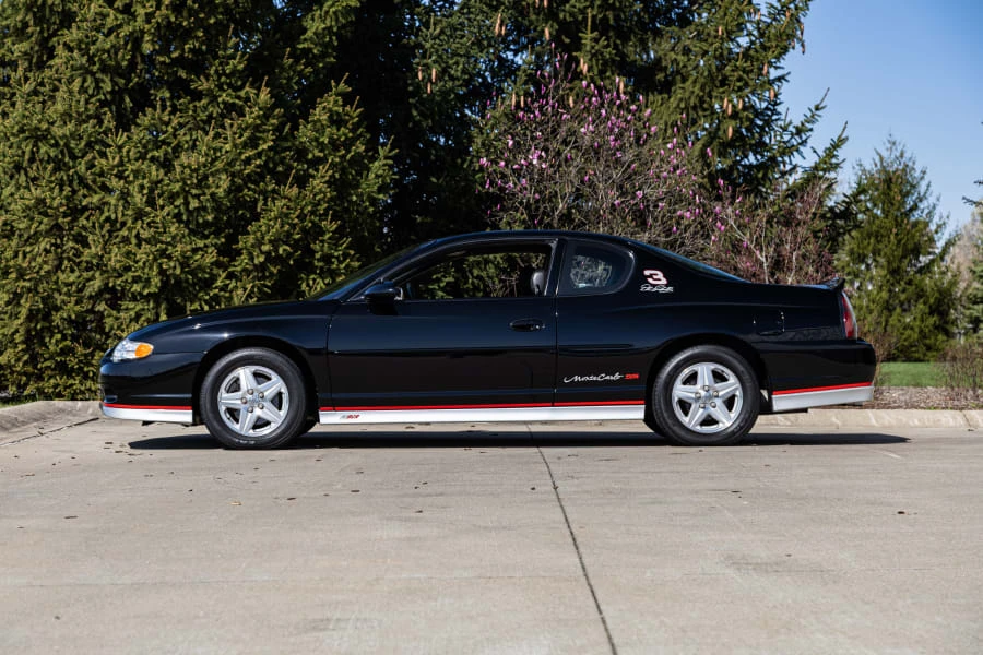 2002 Chevrolet Monte Carlo 6th Gen - Image 2 of 31