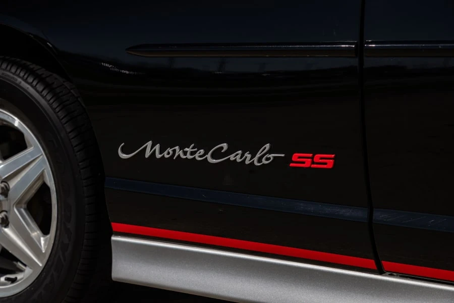2002 Chevrolet Monte Carlo 6th Gen - Image 14 of 31