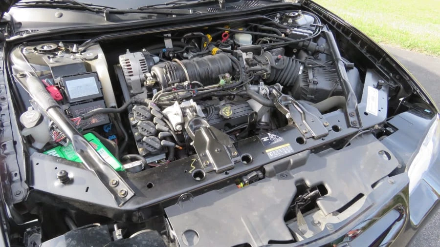 2002 Chevrolet Monte Carlo 6th Gen - Image 6 of 15