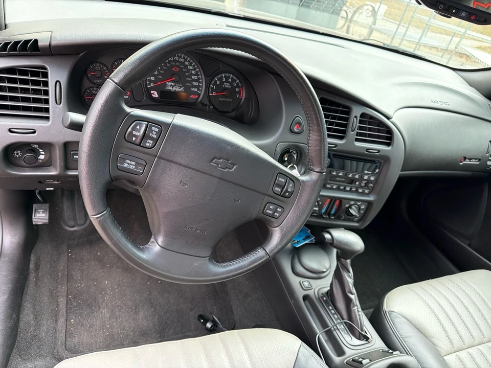 2002 Chevrolet Monte Carlo 6th Gen - Image 10 of 21
