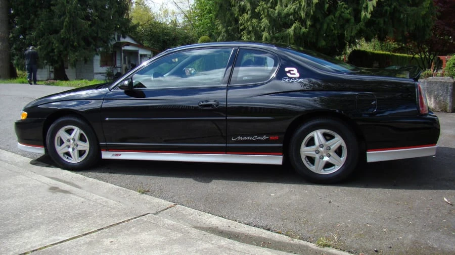 2002 Chevrolet Monte Carlo 6th Gen - Image 2 of 12