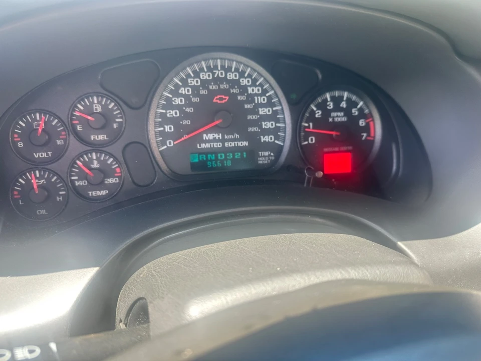 2002 Chevrolet Monte Carlo 6th Gen - Image 23 of 29