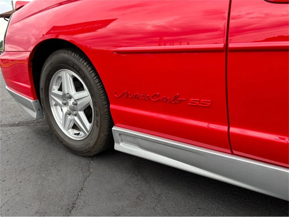 2002 Chevrolet Monte Carlo 6th Gen - Image 4 of 31
