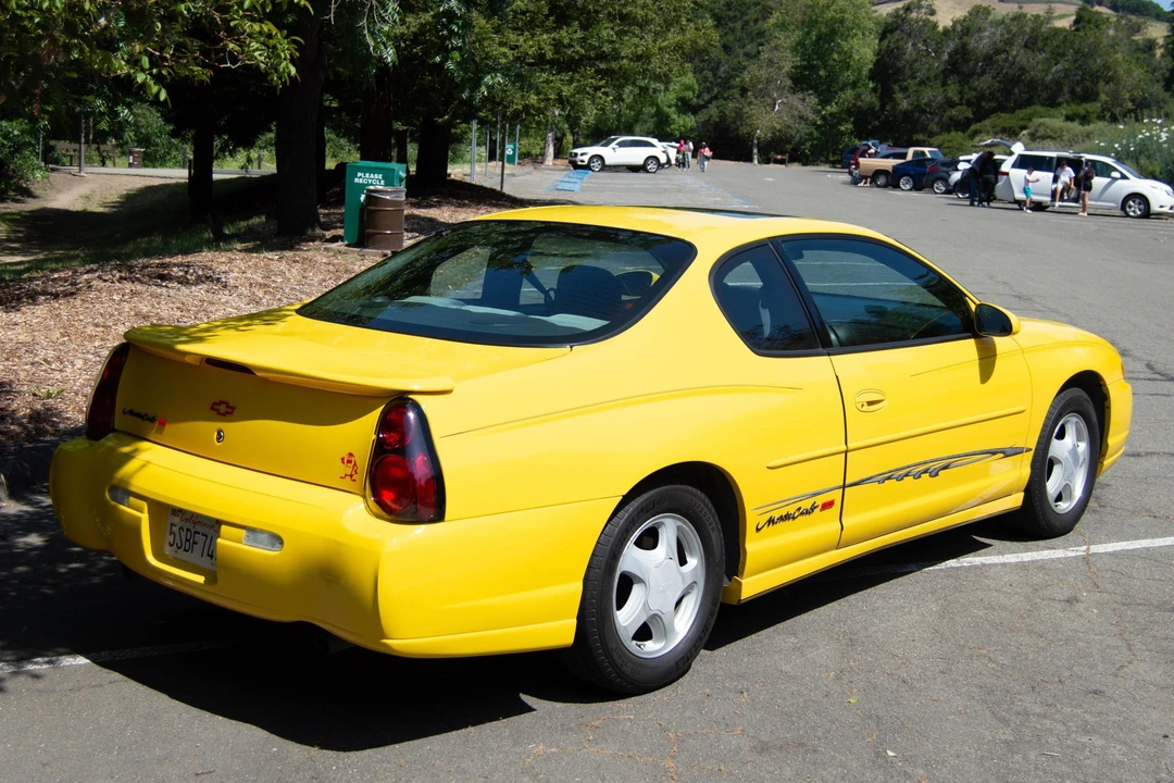 2002 Chevrolet Monte Carlo 6th Gen - Image 4 of 31