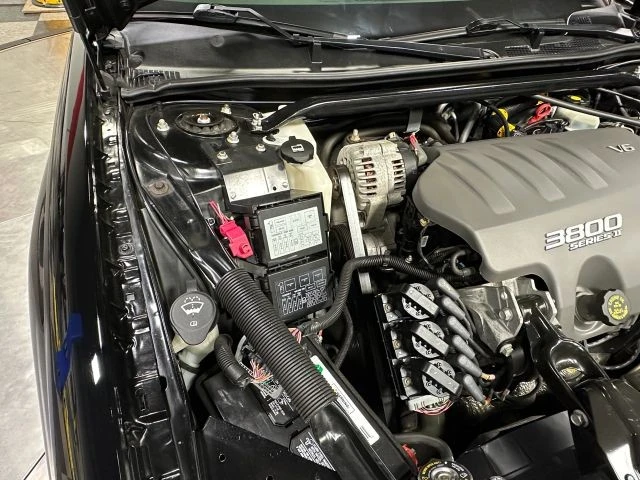 2002 Chevrolet - Image 29 of 31
