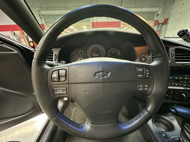 2002 Chevrolet - Image 12 of 31