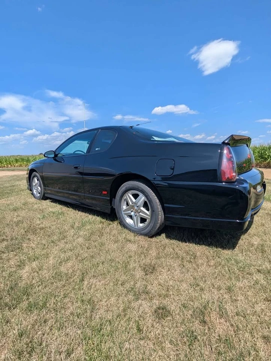 2002 Chevrolet Monte Carlo 6th Gen - Image 2 of 10