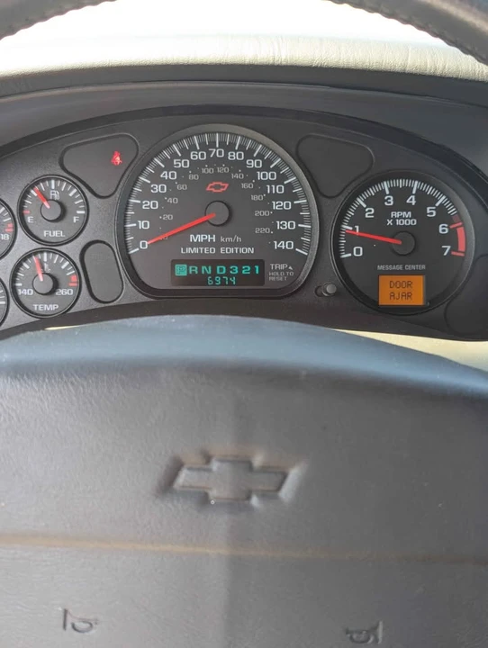 2002 Chevrolet Monte Carlo 6th Gen - Image 9 of 10